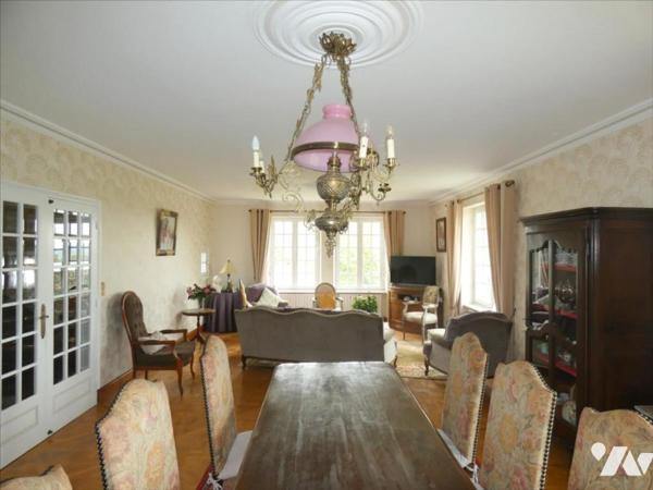 PLEYBEN- Maison sur grand terrain