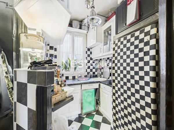 Appartement de charme au coeur du 18eme