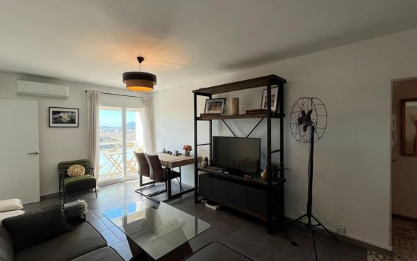 Appartement à louer    3 pièces • 60,10 m2 Toulon