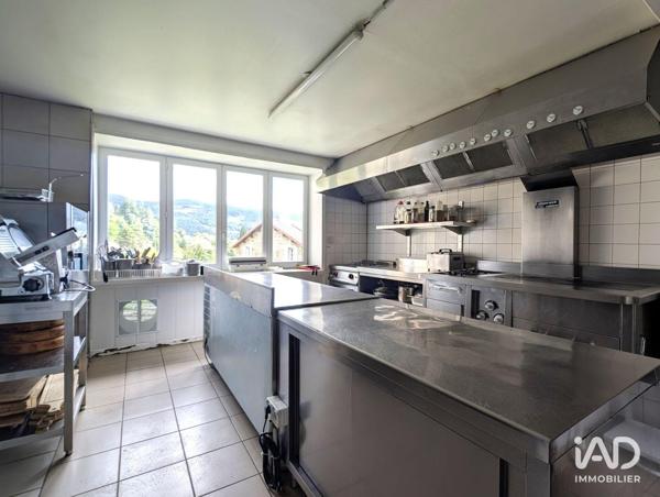 Maison à vendre 11 pièces 470 m² Saint-Félicien