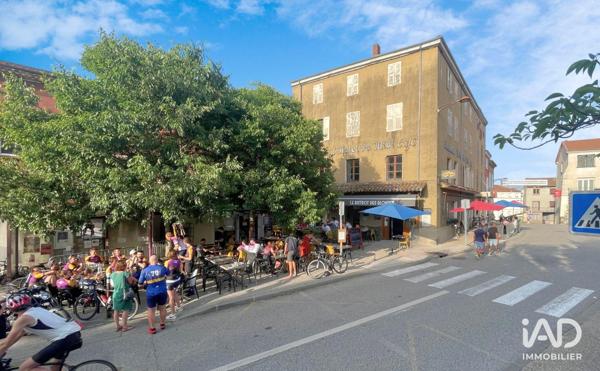 Maison à vendre 11 pièces 470 m² Saint-Félicien