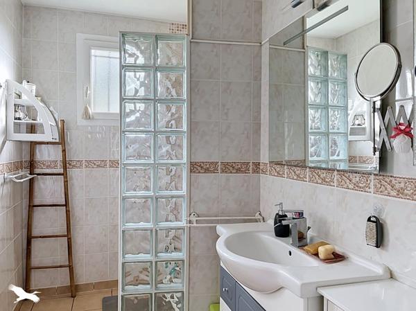 Maison à vendre 317 700 € Hourtin 5 p 107 m² DPE C