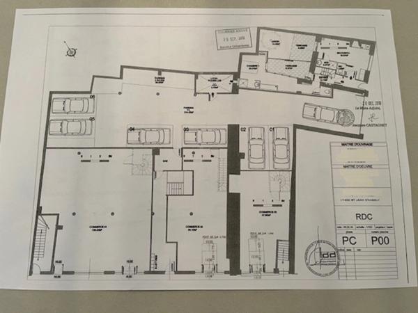 Immeuble à achever centre ville SAINT JEAN D'ANGELY (17)