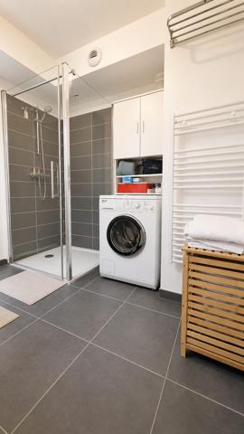 BEAU T3 lumineux avec balcon et place de parking privative en sous-sol