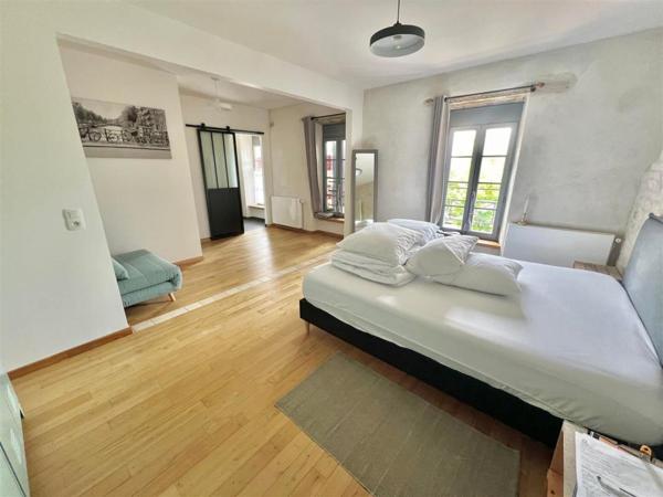 Demeure de charme - 46170 Castelnau Montratier - 11 pièces - Terrasse - Jacuzzi