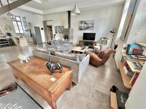 Demeure de charme - 46170 Castelnau Montratier - 11 pièces - Terrasse - Jacuzzi