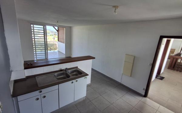 Appartement à vendre    2 pièces • 79,75 m2 Cayenne