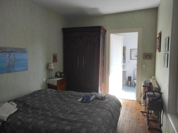 Maison à SAINT-JEAN-D'ANGELY, 17400 - 6 pièces 158m²