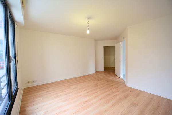 Grand studio idéalement situé au coeur du Kremlin Bicêtre