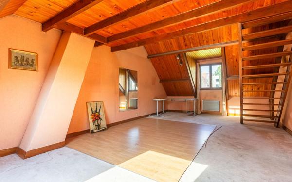 Maison à vendre    7 pièces • 184,96 m2 Saint-Germain-lès-Corbeil