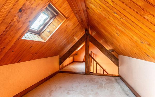 Maison à vendre    7 pièces • 184,96 m2 Saint-Germain-lès-Corbeil