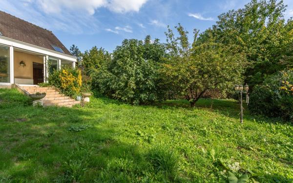 Maison à vendre    7 pièces • 184,96 m2 Saint-Germain-lès-Corbeil