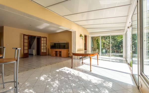 Maison à vendre    7 pièces • 184,96 m2 Saint-Germain-lès-Corbeil