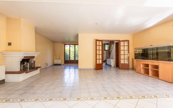 Maison à vendre    7 pièces • 184,96 m2 Saint-Germain-lès-Corbeil