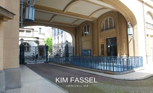 APPARTEMENT ESCA 6 PIÈCES 227 M2