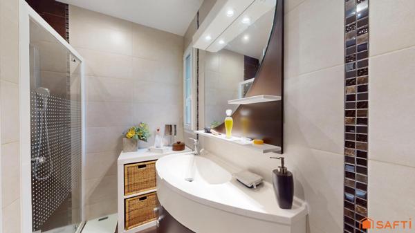 Belle maison moderne et familiale