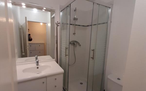 Appartement à vendre    1 pièce • 27 m2 Le Plessis-Robinson