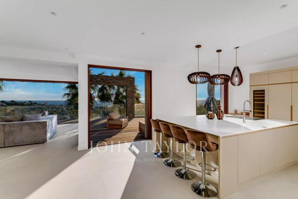 Propriété d’exception avec 2 villas vue mer panoramique – Domaine privé