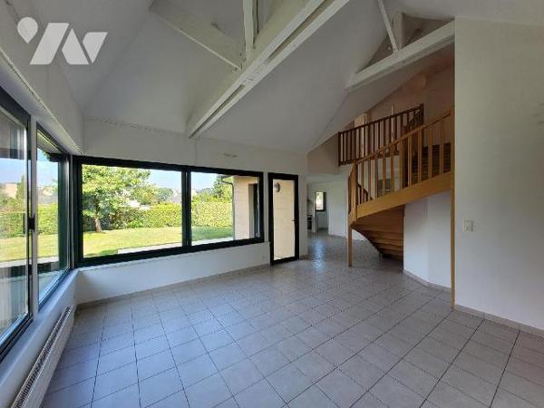 Maison à Vendre à Dinard (35800) en Ille-et-Vilaine (35)

Cette maison d'une surface habitabl...
