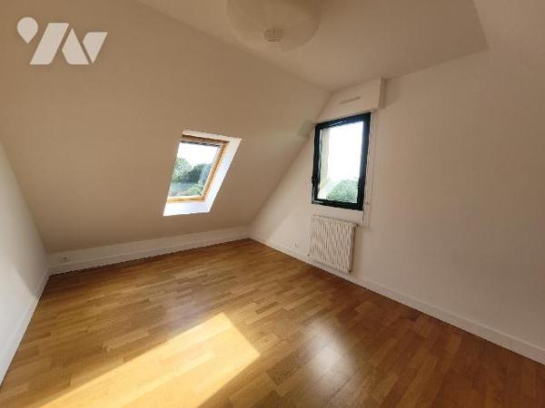 Maison à Vendre à Dinard (35800) en Ille-et-Vilaine (35)

Cette maison d'une surface habitabl...