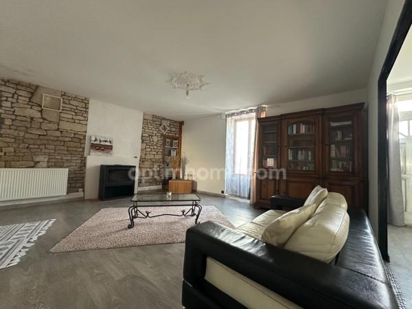LUÇON (85400) – Proche centre-ville - Charmante maison en pierre – 140 m²