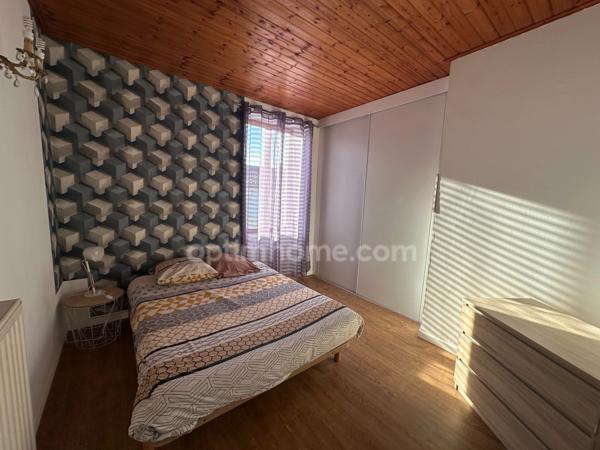 LUÇON (85400) – Proche centre-ville - Charmante maison en pierre – 140 m²