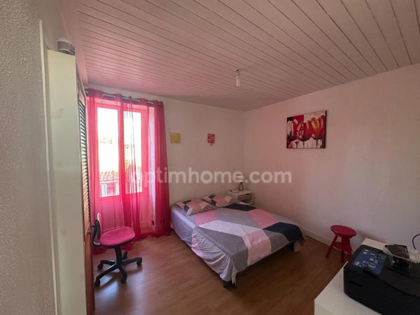 LUÇON (85400) – Proche centre-ville - Charmante maison en pierre – 140 m²