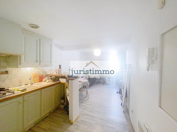 Orange (84100) appartement de 48 m² en centre ville