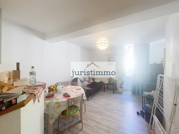 Orange (84100) appartement de 48 m² en centre ville