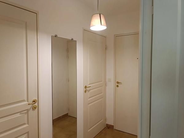 Dpt Bouches du Rhône (13), à louer MARSEILLE 11EME ARRONDISSEMENT appartement T2 de 36,09 m² avec terrasse