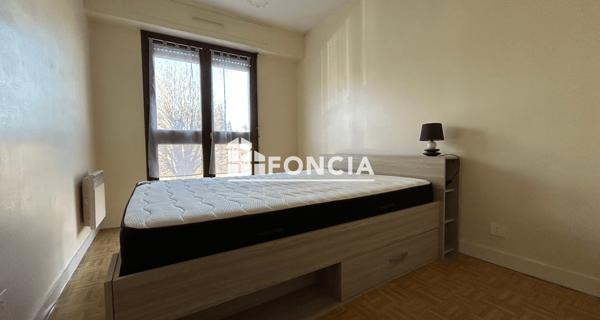Location Appartement meublé 2 pièces 47.4 m² - Châteaulin 29150