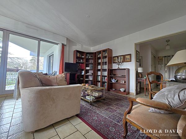 MERIGNAC - 3 pièces - 2 balcons exposé SO - très clair - au calme