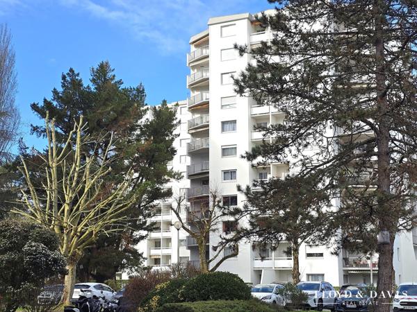 MERIGNAC - 3 pièces - 2 balcons exposé SO - très clair - au calme