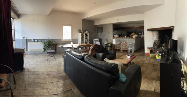 Poussan (34560) Propriété de 420 m2 habitable sur 2000 m2 de terrain au coeur de la ville de Poussan.