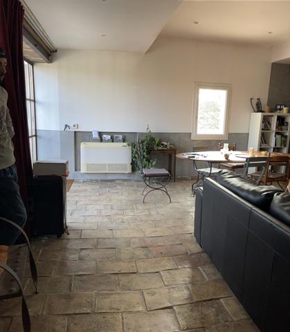 Poussan (34560) Propriété de 420 m2 habitable sur 2000 m2 de terrain au coeur de la ville de Poussan.