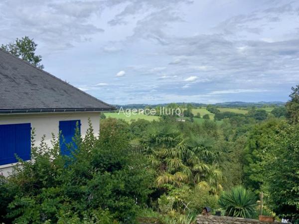 Maison - Proximite oloron-sainte-marie - Réf.:205326 EXCLUSIVITE - VILLA T4 DE CONCEPTION PLAIN-PIED EN TRES BON ETAT STRUCTUREL AVEC BELLE VUE CHAMPETRE -