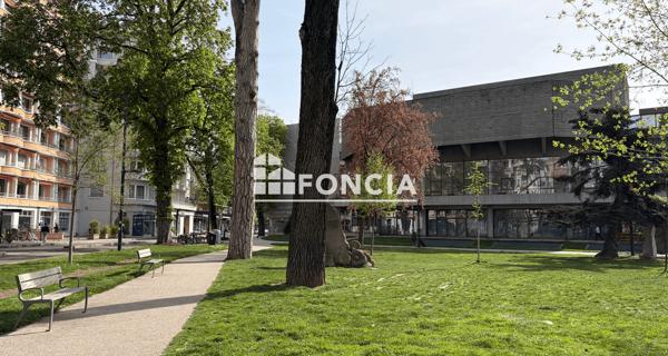 À vendre Local commercial 14 m² - Annecy 74000