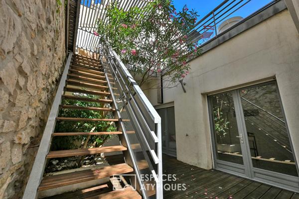 Maison de ville avec terrasse, piscine et garage