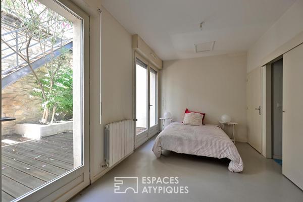 Maison de ville avec terrasse, piscine et garage