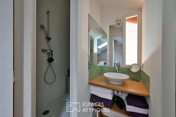 Maison de ville avec terrasse, piscine et garage