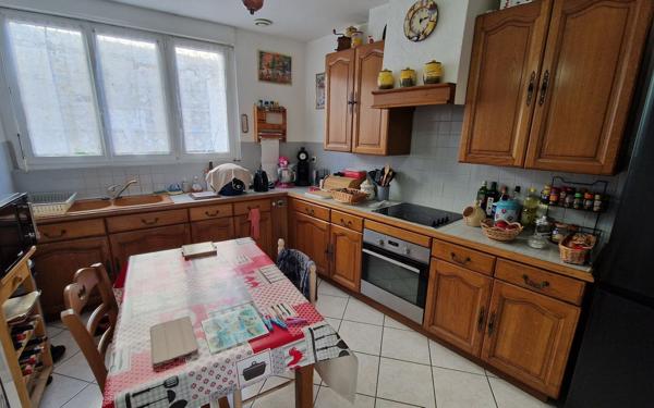Immeuble à vendre    9 pièces •  Coulommiers