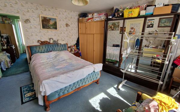 Immeuble à vendre    9 pièces •  Coulommiers