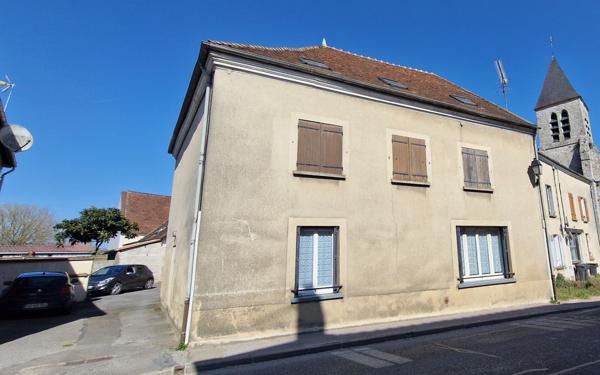 Immeuble à vendre    9 pièces •  Coulommiers