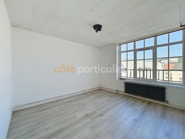 Vente
                Appartement67 m² - 3 Pièces -
                    ELBEUF (76500)
