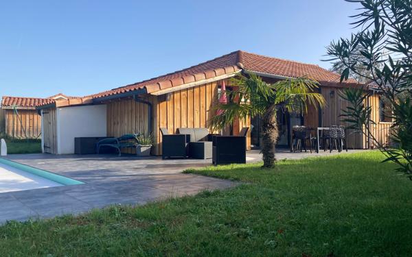 Maison à vendre    5 pièces •  Léon