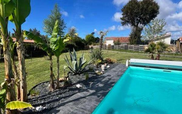 Maison à vendre    5 pièces •  Léon