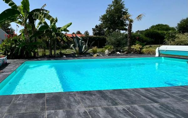 Maison à vendre    5 pièces •  Léon