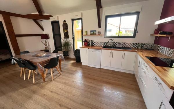 Maison à vendre    5 pièces •  Léon