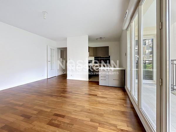 Appartement à Saint Cyr l'Ecole de 3 pièce(s) avec box en sous-sol (prix inclus)..