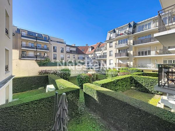 Appartement à Saint Cyr l'Ecole de 3 pièce(s) avec box en sous-sol (prix inclus)..